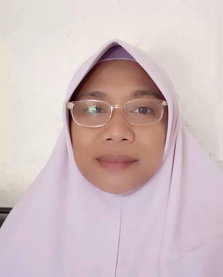 Setengah Isi Setengah Kosong