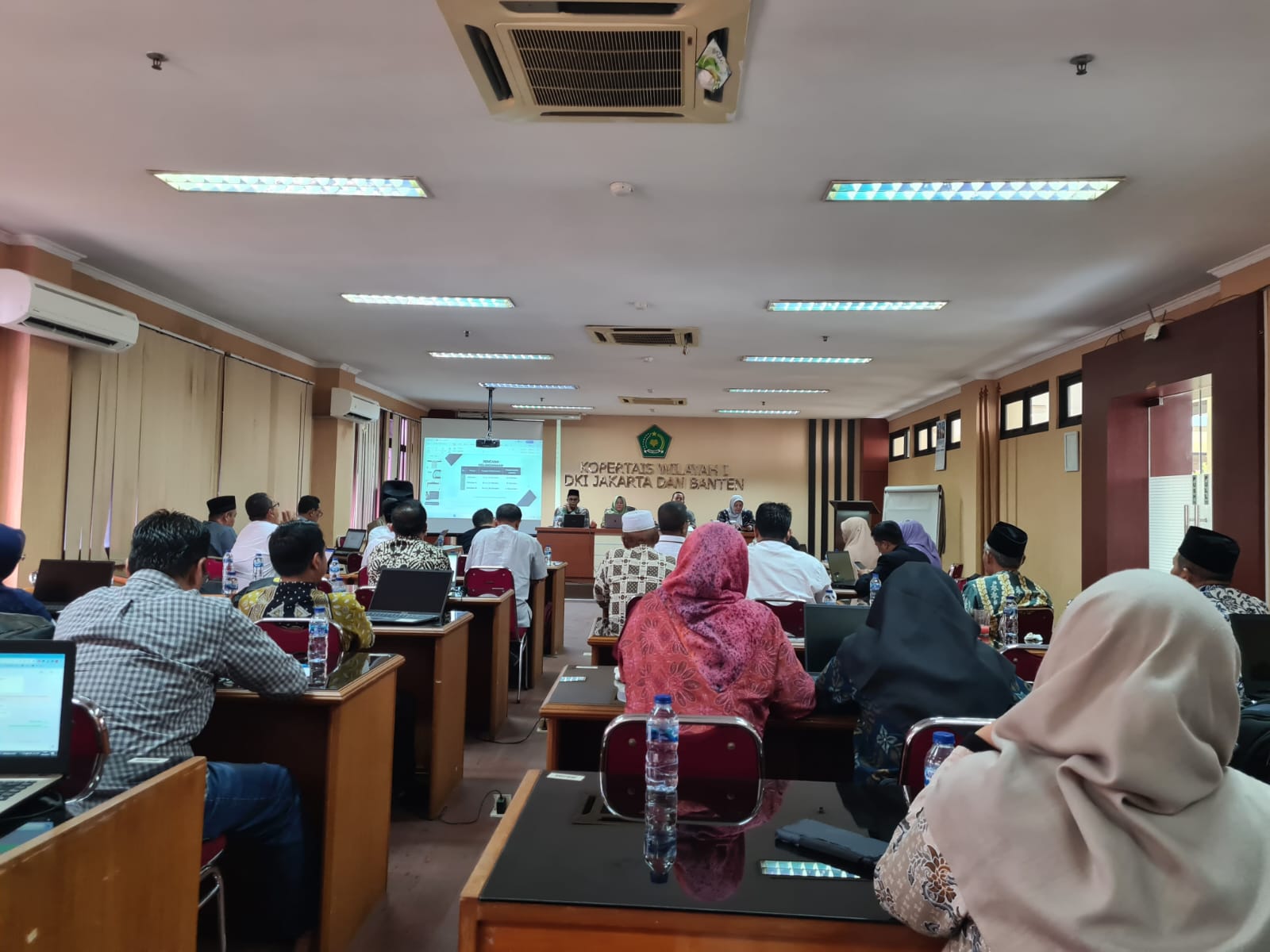 PIMPINAN STIUDI ALHIKMAH HADIRI RAPAT KOORDINASI PTKIS